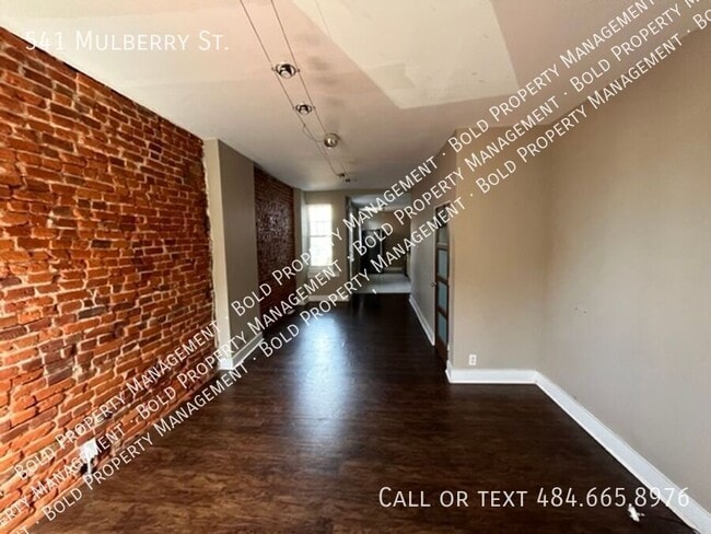 property at 541 Mulberry St