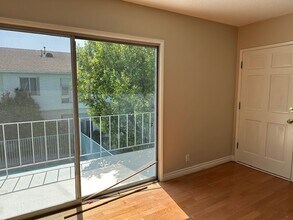 1222 Princeton St, Unit #20 in Santa Monica, CA - Foto de edificio - Building Photo