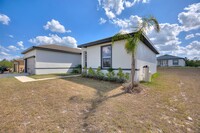 202 Hyacinth Ct in Poinciana, FL - Foto de edificio - Building Photo