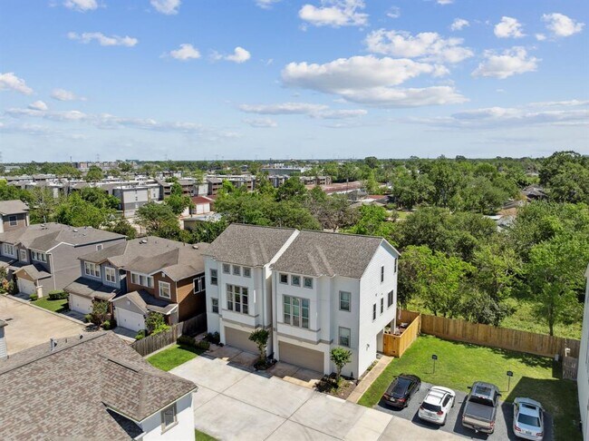 property at 1914 Hollister Tree Xing