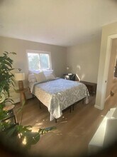 62 Sycamore St in Brentwood, NY - Building Photo - Building Photo