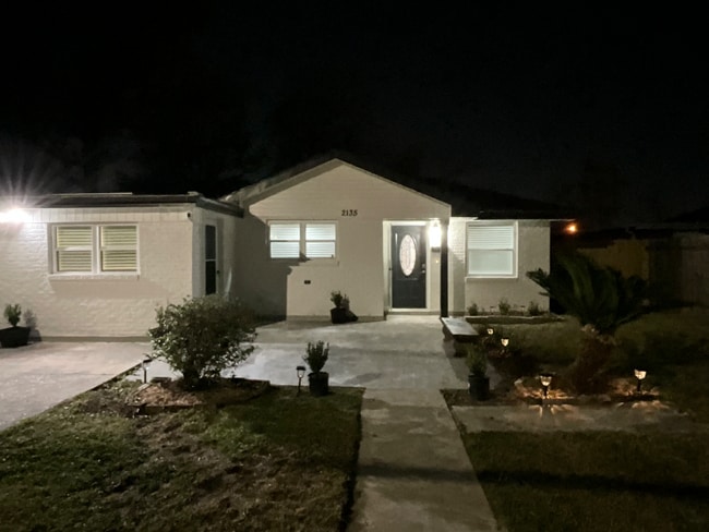 2135 Delaware Ave in Kenner, LA - Building Photo - Building Photo