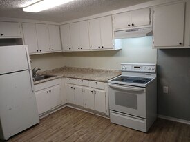 928 Hamilton Blvd in Griffin, GA - Building Photo