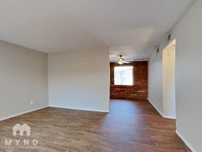 910 S Dorsey Ln in Tempe, AZ - Building Photo - Building Photo
