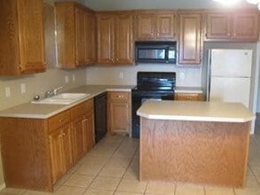 3102 99th St in Lubbock, TX - Building Photo - Building Photo