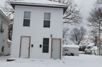 211 N 3rd Ave in Big Rapids, MI - Building Photo - Building Photo