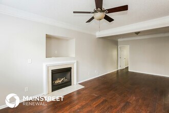 13209 Crooked Pine Ct in Charlotte, NC - Building Photo - Building Photo