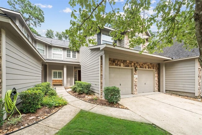 property at 10 Alderon Woods Pl