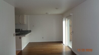 40 Francis Cir in Rohnert Park, CA - Building Photo - Building Photo