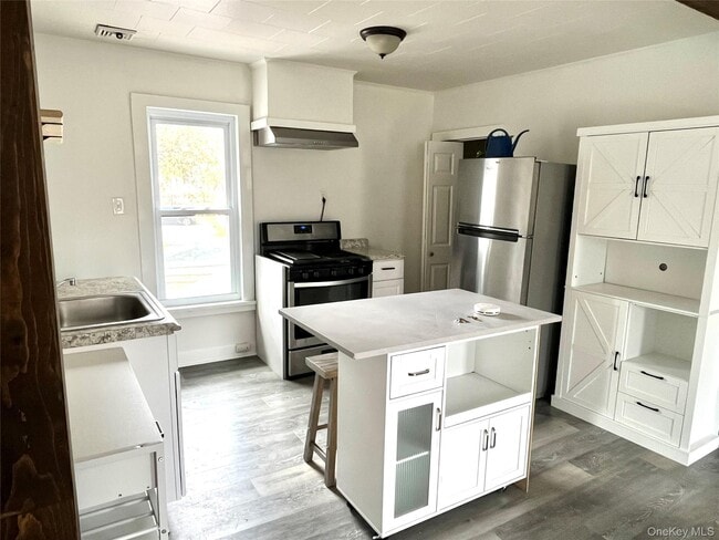 12 Church St in Livingston Manor, NY - Building Photo - Building Photo