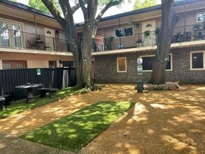 4206 Hawthorne Ave in Dallas, TX - Building Photo - Building Photo