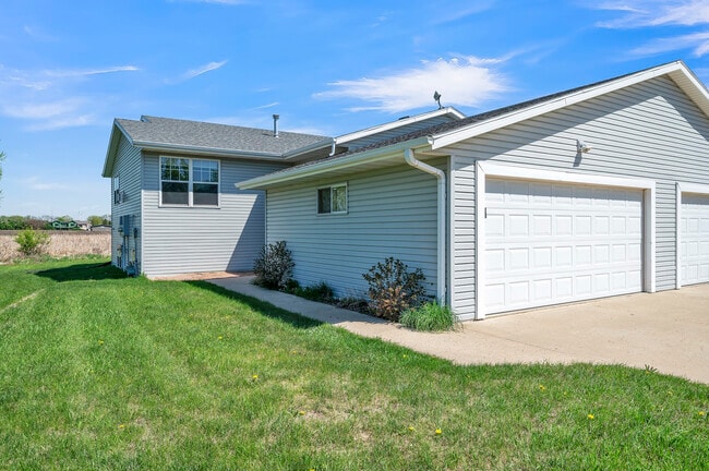 property at 3013 Zenith Ave