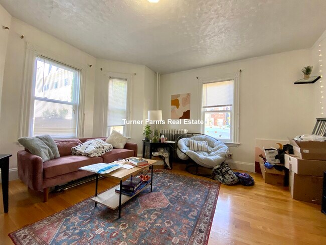 205 Hillside St, Unit 1