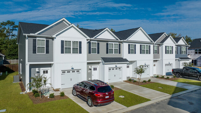 Beckington in Leland, NC - Foto de edificio - Building Photo