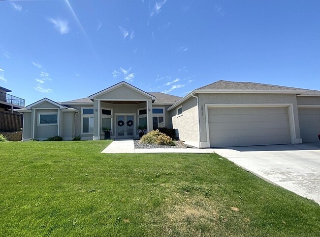 property at 3813 W 48th Ave