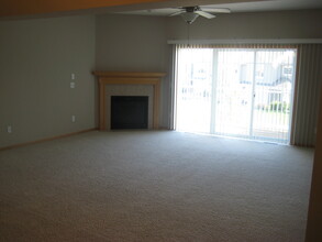 16640 50th Ct N in Minneapolis, MN - Building Photo - Building Photo