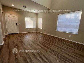 11843 N 51st Dr in Glendale, AZ - Building Photo - Building Photo
