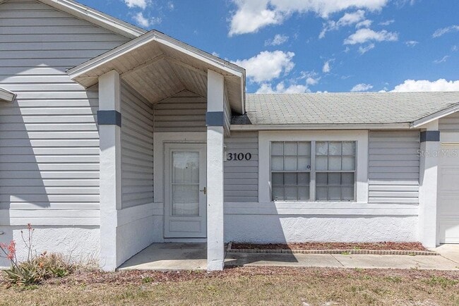 3100 Mandeville St in Deltona, FL - Building Photo - Building Photo