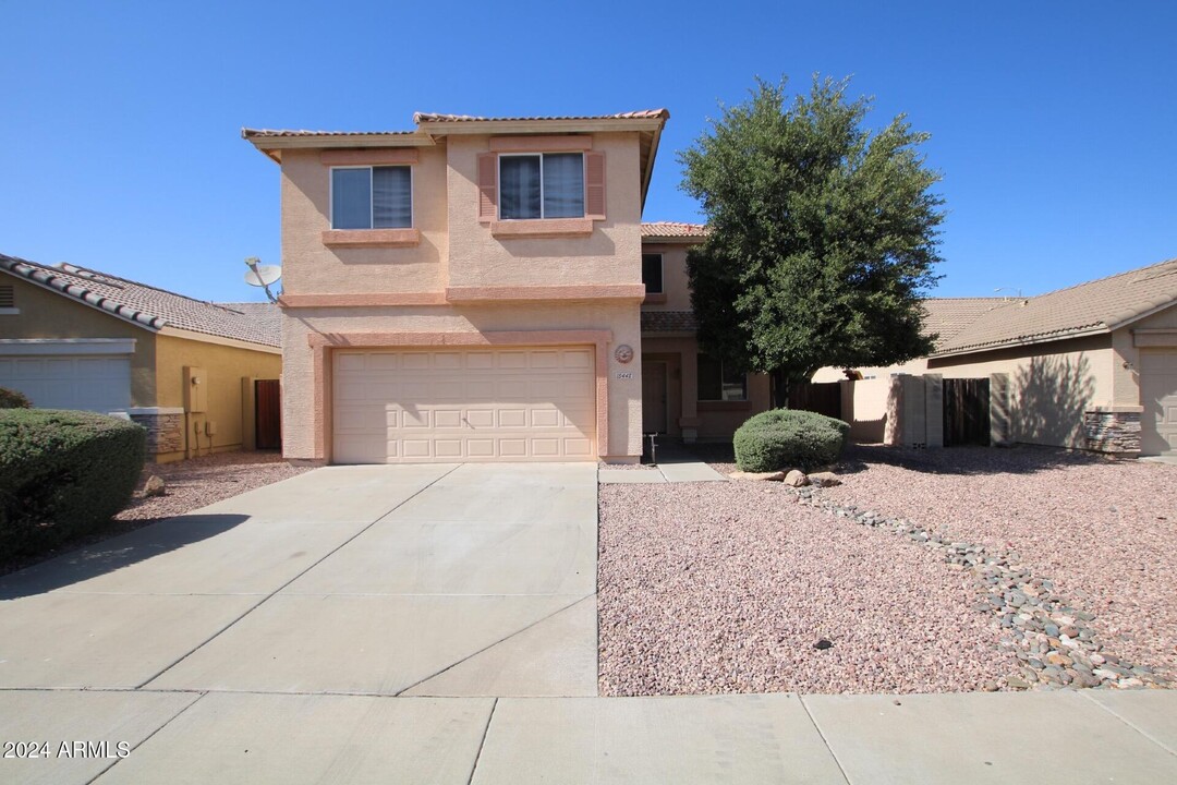 15448 Port Royale Ln in Surprise, AZ - Building Photo