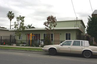 410 Grant St in Oceanside, CA - Building Photo - Building Photo