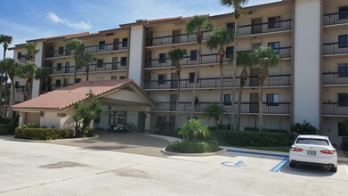 301 Ocean Bluffs Blvd in Jupiter, FL - Building Photo - Building Photo