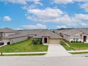 6100 Shanjia Dr in Austin, TX - Building Photo - Building Photo