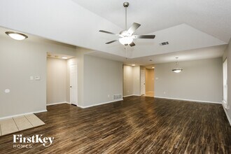 6912 Club Creek Dr, Unit C-439 in Fort Worth, TX - Foto de edificio - Building Photo