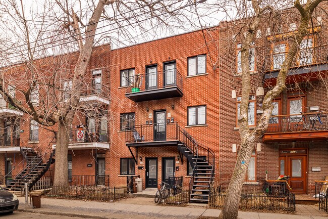 5325-5335 3E Av