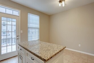 7118 Penny Lane in Elkridge, MD - Building Photo - Building Photo