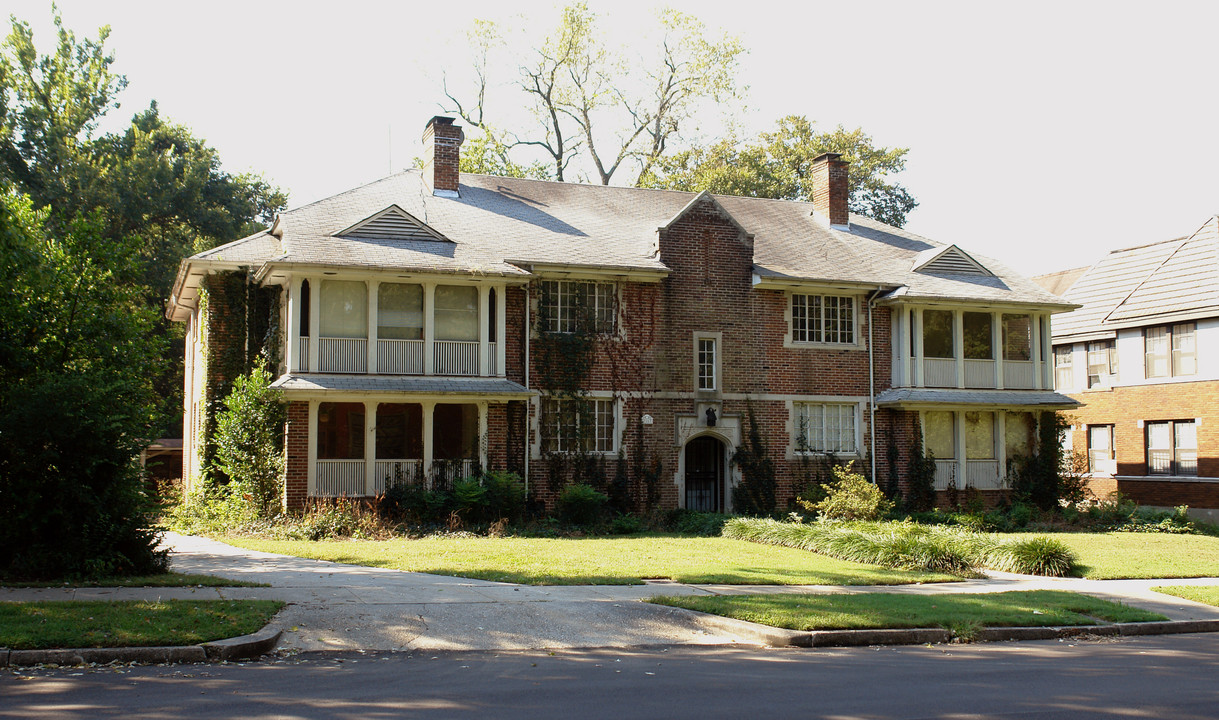 2167 Washington Ave in Memphis, TN - Building Photo