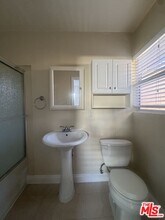 319 N Coronado St in Los Angeles, CA - Building Photo - Building Photo