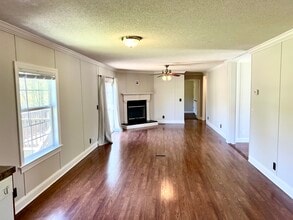 2024 Rocky Creek Ln in Dallas, NC - Building Photo - Building Photo