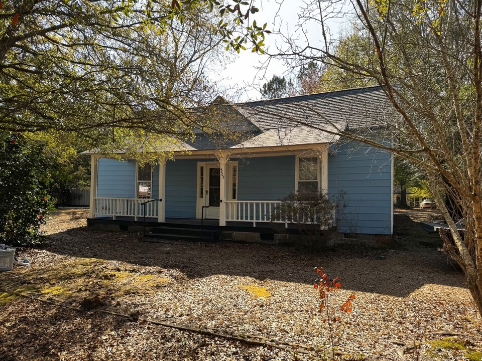 4803 Cameron Rd in Hope Mills, NC - Building Photo