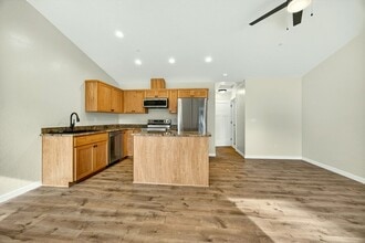 530 G St in Jacksonville, OR - Building Photo - Building Photo