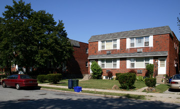 1005-1015 Cooke Ln in Norristown, PA - Foto de edificio - Building Photo