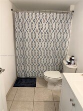 695 SW 11th St in Miami, FL - Building Photo - Building Photo