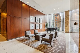 655 W Irving Park Rd in Chicago, IL - Building Photo - Building Photo