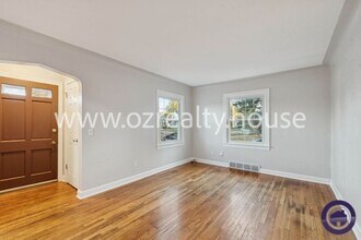 4114 S Detroit Ave in Toledo, OH - Building Photo - Building Photo