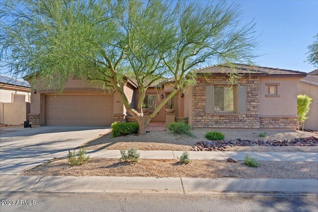 property at 2413 W Sienna Bouquet Pl