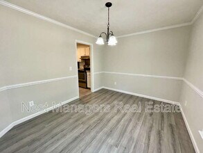 6736 St Julian Way in Fayetteville, NC - Building Photo - Building Photo