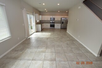 7925 Savannah Sky Ave in Las Vegas, NV - Building Photo - Building Photo