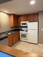 2264 Abbeywood Dr in Lisle, IL - Building Photo - Building Photo