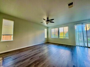 4141 Aragon Way in Rancho Cordova, CA - Building Photo - Building Photo