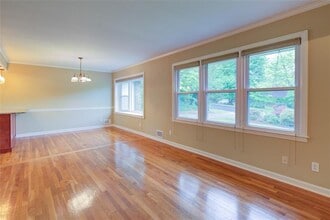 1125 Old Forge Dr in Roswell, GA - Building Photo - Building Photo