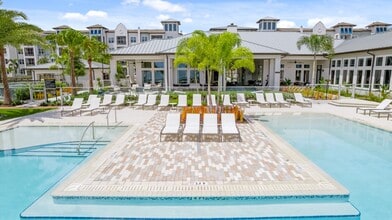 Bainbridge Mission Pointe in Orlando, FL - Building Photo - Building Photo