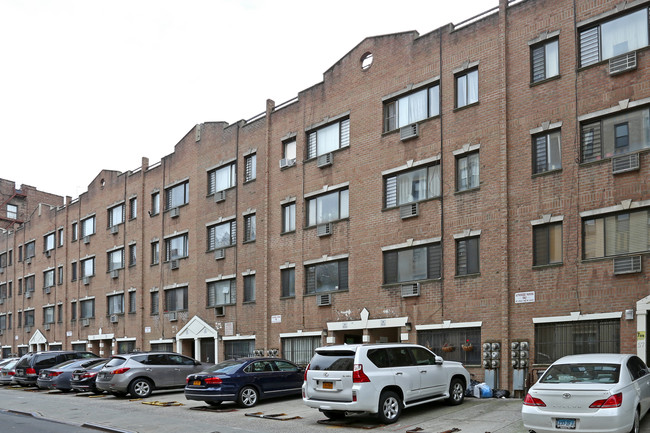 61 Cooper St in New York, NY - Foto de edificio - Building Photo