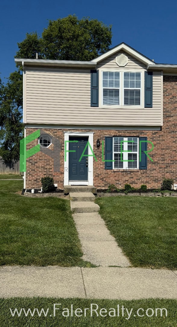 2153 Chapel Dr in Fairborn, OH - Building Photo - Building Photo