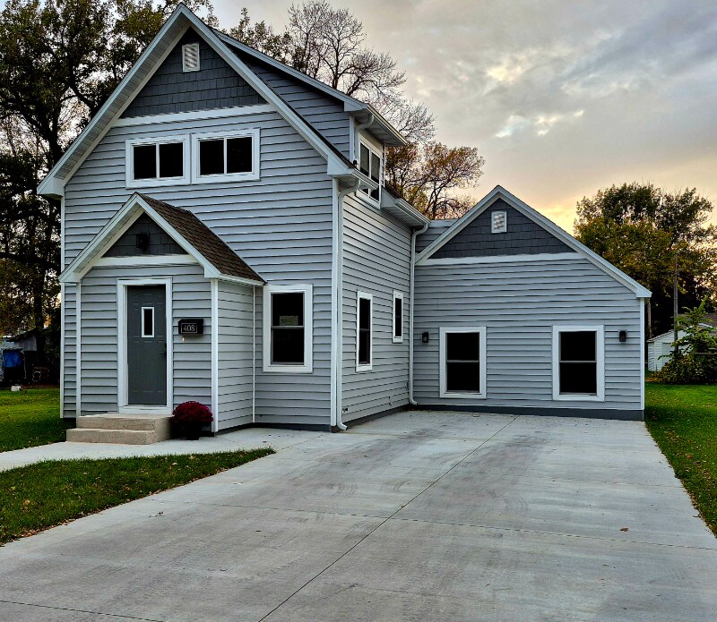 408 Lake St in Alexandria, MN - Building Photo