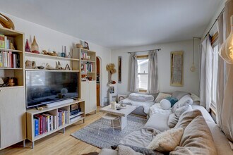 3621 Dennett Dr in Madison, WI - Foto de edificio - Building Photo