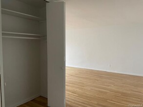 8-33 Central Ave in Queens, NY - Building Photo - Building Photo